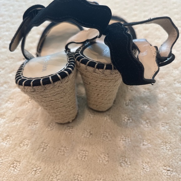 Marc Fisher Black Suede Scallop Espadrille Wedge Sandals Size 10M - Picture 3 of 11